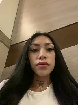 Effy Bonny online show from 03/01/25, 05:27