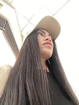 Effy Bonny online show from 10/14/25, 06:31