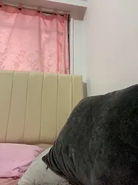 Effy Bonny online show from 10/23/25, 10:08