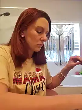 Snapshot of MissyRoulette chatting on 12/22/24, 08:36 MissyRoulette online show from 12/22/24, 08:36