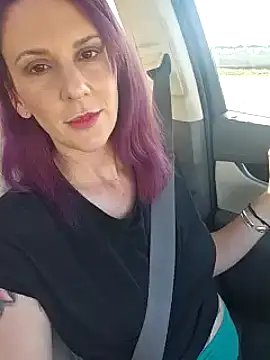 Snapshot of MissyRoulette chatting on 02/04/25, 04:18 MissyRoulette online show from 02/04/25, 04:18