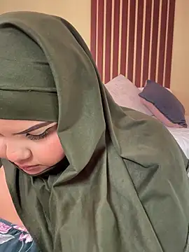  Shara Handal  online show from 01/08/25, 12:37