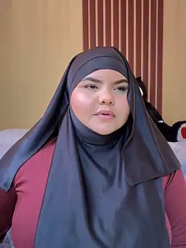  Shara Handal  online show from 03/01/25, 02:55