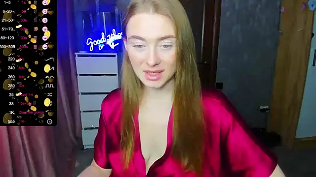 Demure Smile online show from 09/20/25, 05:41