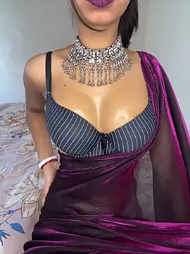 Snapshot of Hot-sexy222 chatting on 12/07/24, 02:42 Hot-sexy222 online show from 12/07/24, 02:42