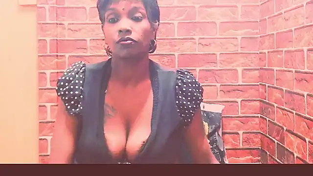 Snapshot of Fuckable_Nasty_MILF chatting on 06/22/26, 04:04 Fuckable Nasty MILF online show from 06/22/26, 04:04
