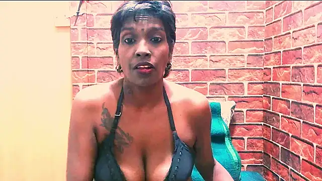 Snapshot of Fuckable_Nasty_MILF chatting on 07/09/26, 04:33 Fuckable Nasty MILF online show from 07/09/26, 04:33
