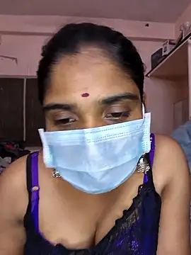 Snapshot of fuck6inch9 chatting on 04/14/26, 01:06 fuck6inch9 online show from 04/14/26, 01:06