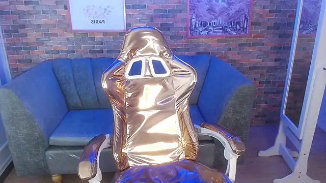 Laurita b online show from 01/29/25, 11:04