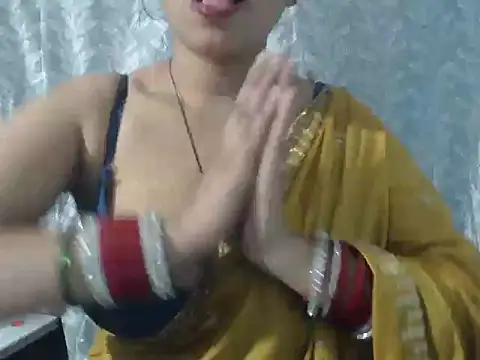 cute-priy online show from 01/08/25, 11:32