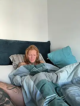 Snapshot of redNatified chatting on 03/11/26, 08:20 redNatified online show from 03/11/26, 08:20