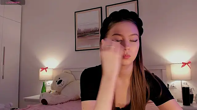 diana nier online show from 11/29/25, 07:17