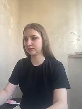 MollyDolle online show from 04/18/26, 11:03