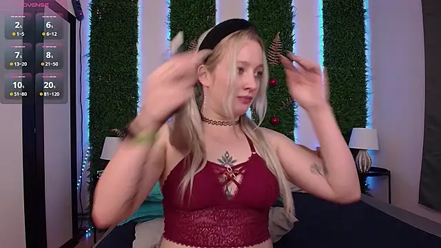 Nicole  Aniston  online show from 01/13/25, 08:58