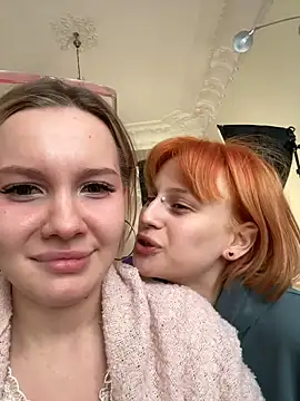 Snapshot of AliceMorr chatting on 12/27/24, 10:34 AliceMorr online show from 12/27/24, 10:34