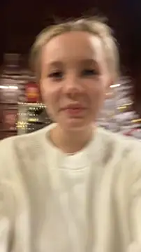 Snapshot of AliceMorr chatting on 12/28/24, 07:22 AliceMorr online show from 12/28/24, 07:22