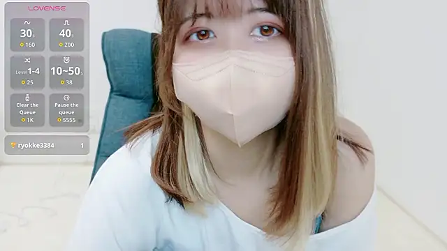 Snapshot of MoMoka_jp chatting on 04/30/26, 11:49 MoMoka jp online show from 04/30/26, 11:49