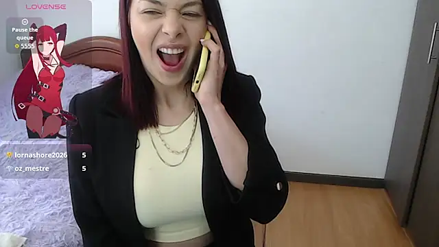 Snapshot of sofia_xxx1 chatting on 11/12/25, 12:49 sofia xxx1 online show from 11/12/25, 12:49