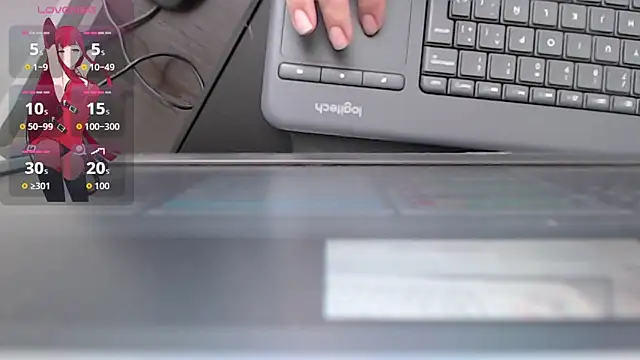 Snapshot of sofia_xxx1 chatting on 12/01/25, 08:25 sofia xxx1 online show from 12/01/25, 08:25