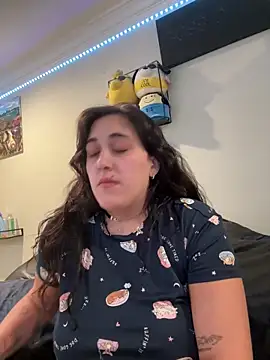 ThicBunz online show from 09/15/25, 01:05