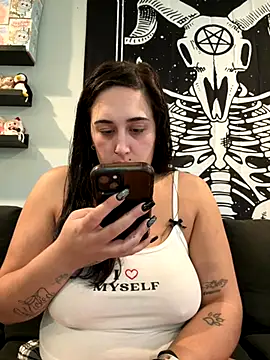 ThicBunz online show from 09/23/25, 04:43