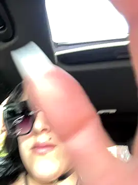 ThicBunz online show from 10/19/25, 04:51