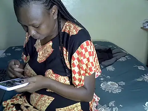 Snapshot of Sexiebony12 chatting on 03/18/26, 08:23 Sexiebony12 online show from 03/18/26, 08:23