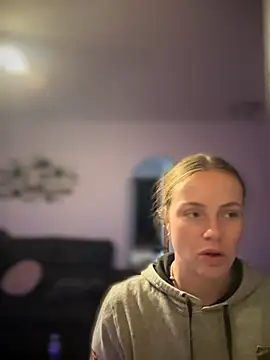 Snapshot of Piinkpandora chatting on 03/27/26, 09:47 Piinkpandora online show from 03/27/26, 09:47