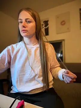 Snapshot of Piinkpandora chatting on 04/09/26, 06:57 Piinkpandora online show from 04/09/26, 06:57