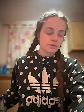 Snapshot of Piinkpandora chatting on 04/17/26, 08:01 Piinkpandora online show from 04/17/26, 08:01