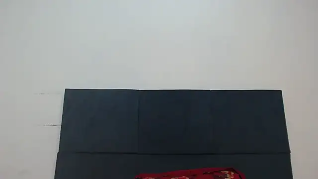 Snapshot of CANDY-X-LOVE-xx chatting on 12/21/24, 12:49 CANDY-X-LOVE-xx online show from 12/21/24, 12:49