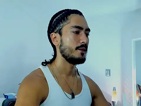 Snapshot of david__johnson372 chatting on 11/17/25, 12:05 david johnson372 online show from 11/17/25, 12:05