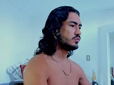 Snapshot of david__johnson372 chatting on 11/21/25, 12:37 david johnson372 online show from 11/21/25, 12:37