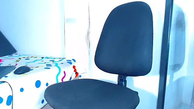 Snapshot of Megaanfox chatting on 12/07/24, 04:14 Megaanfox online show from 12/07/24, 04:14