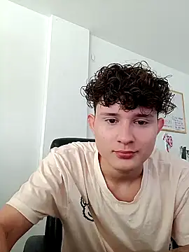 Nathan Bluee online show from 12/24/24, 02:33