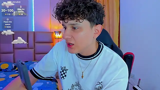 Nathan Bluee online show from 03/11/25, 01:12