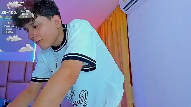 Nathan Bluee online show from 03/11/25, 04:18