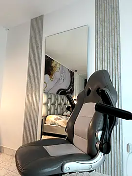 Nathan Bluee online show from 10/06/25, 11:29