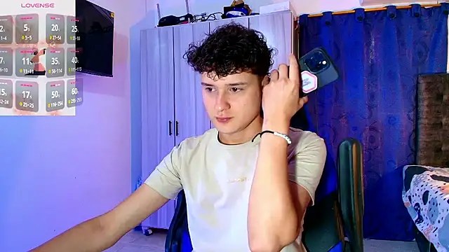 Snapshot of Nathan_Bluee chatting on 01/07/26, 03:25 Nathan Bluee online show from 01/07/26, 03:25