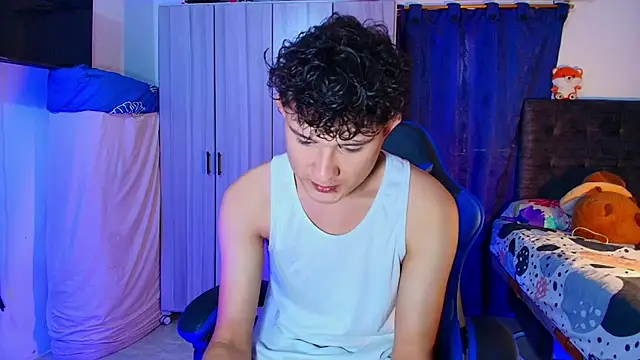 Snapshot of Nathan_Bluee chatting on 02/09/26, 04:11 Nathan Bluee online show from 02/09/26, 04:11