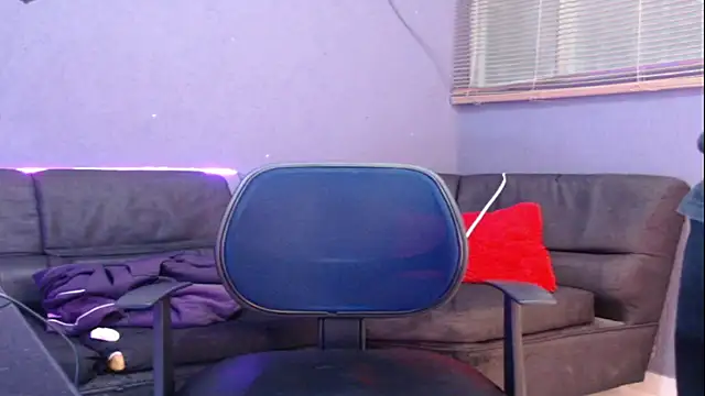 Snapshot of Andy_bapho chatting on 12/04/25, 02:48 Andy bapho online show from 12/04/25, 02:48