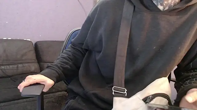 Snapshot of Andy_bapho chatting on 02/02/26, 02:38 Andy bapho online show from 02/02/26, 02:38