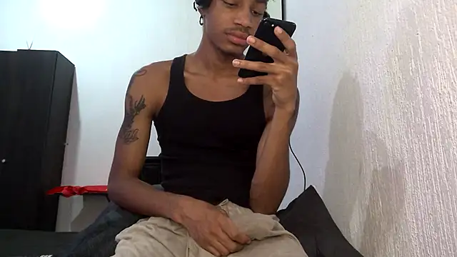 Snapshot of Skinnyblackman chatting on 03/13/26, 03:46 Skinnyblackman online show from 03/13/26, 03:46