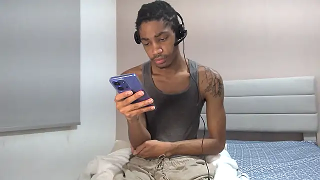 Snapshot of Skinnyblackman chatting on 04/01/26, 06:03 Skinnyblackman online show from 04/01/26, 06:03