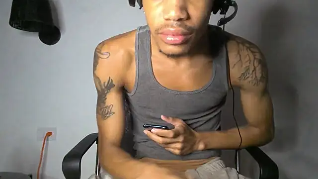 Skinnyblackman online show from 06/25/26, 02:33