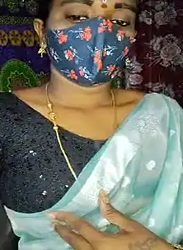 Snapshot of anisha91 chatting on 10/09/25, 06:22 anisha91 online show from 10/09/25, 06:22