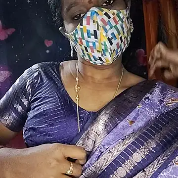 Snapshot of anisha91 chatting on 11/25/25, 07:14 anisha91 online show from 11/25/25, 07:14