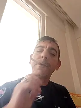 Snapshot of Egemen2245 chatting on 11/20/25, 08:03 Egemen2245 online show from 11/20/25, 08:03