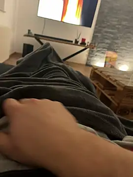 Snapshot of Bick_dick1997 chatting on 02/20/25, 08:03 Bick dick1997 online show from 02/20/25, 08:03