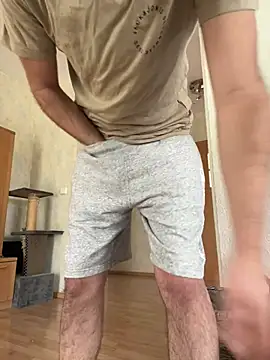 Snapshot of Bick_dick1997 chatting on 03/14/25, 09:24 Bick dick1997 online show from 03/14/25, 09:24